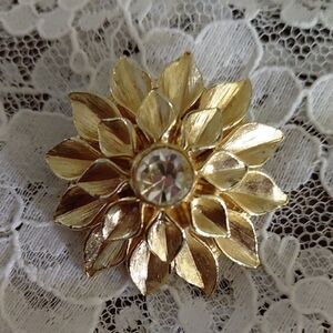 Vintage Floral Brooch